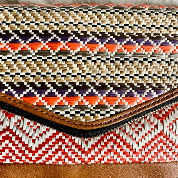 NWOT Aldo Boho Clutch Purse w/ Removable Strap - Picture 9 of 9